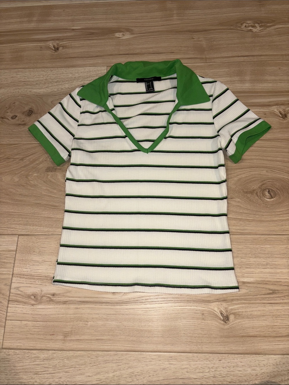 Forever 21 White Tee with Green Stripes and Collar